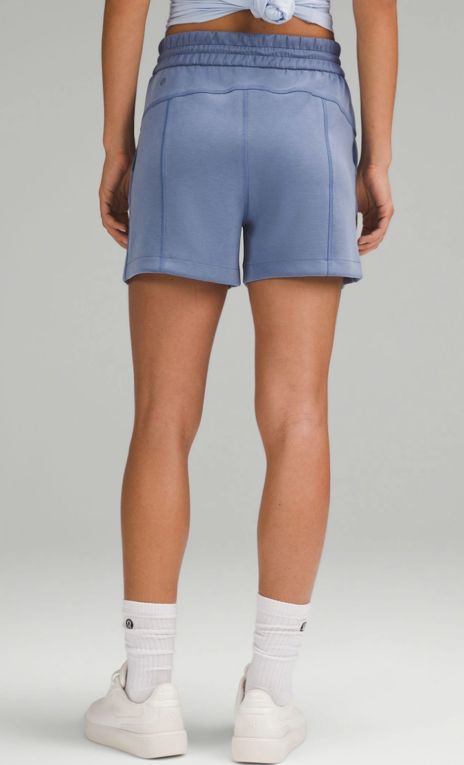 Women's Lululemon Preloved/ReSale - Softstreme High-Rise Short 4" Size 8