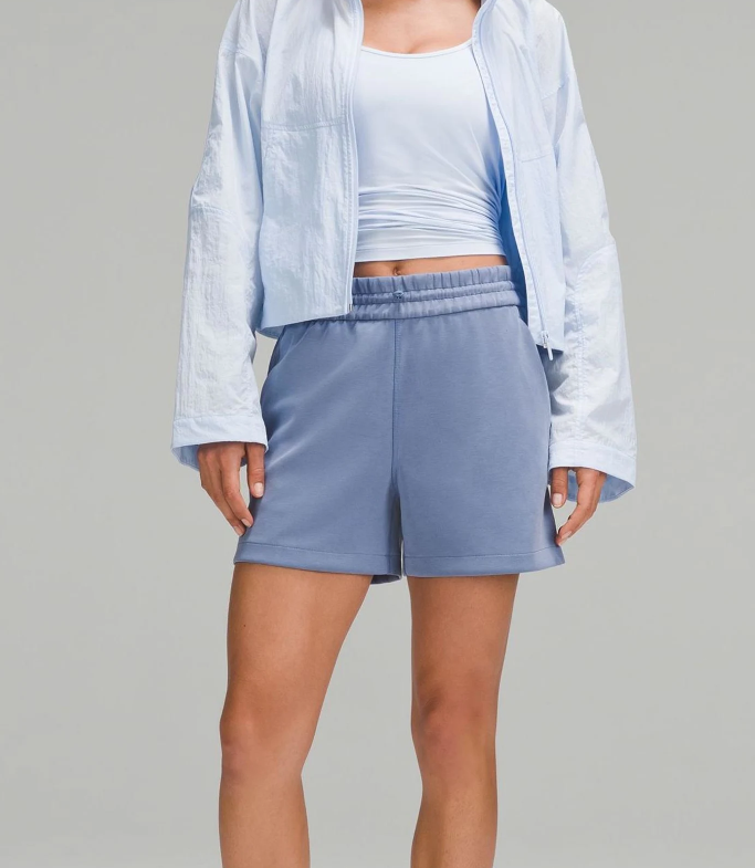 Women's Lululemon Preloved/ReSale - Softstreme High-Rise Short 4" Size 8