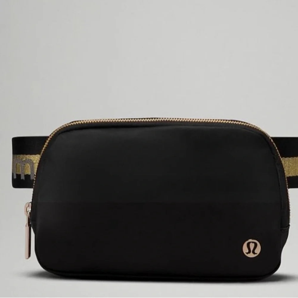 Lululemon Everywhere Belt Bag 1L Black/ Gold /White